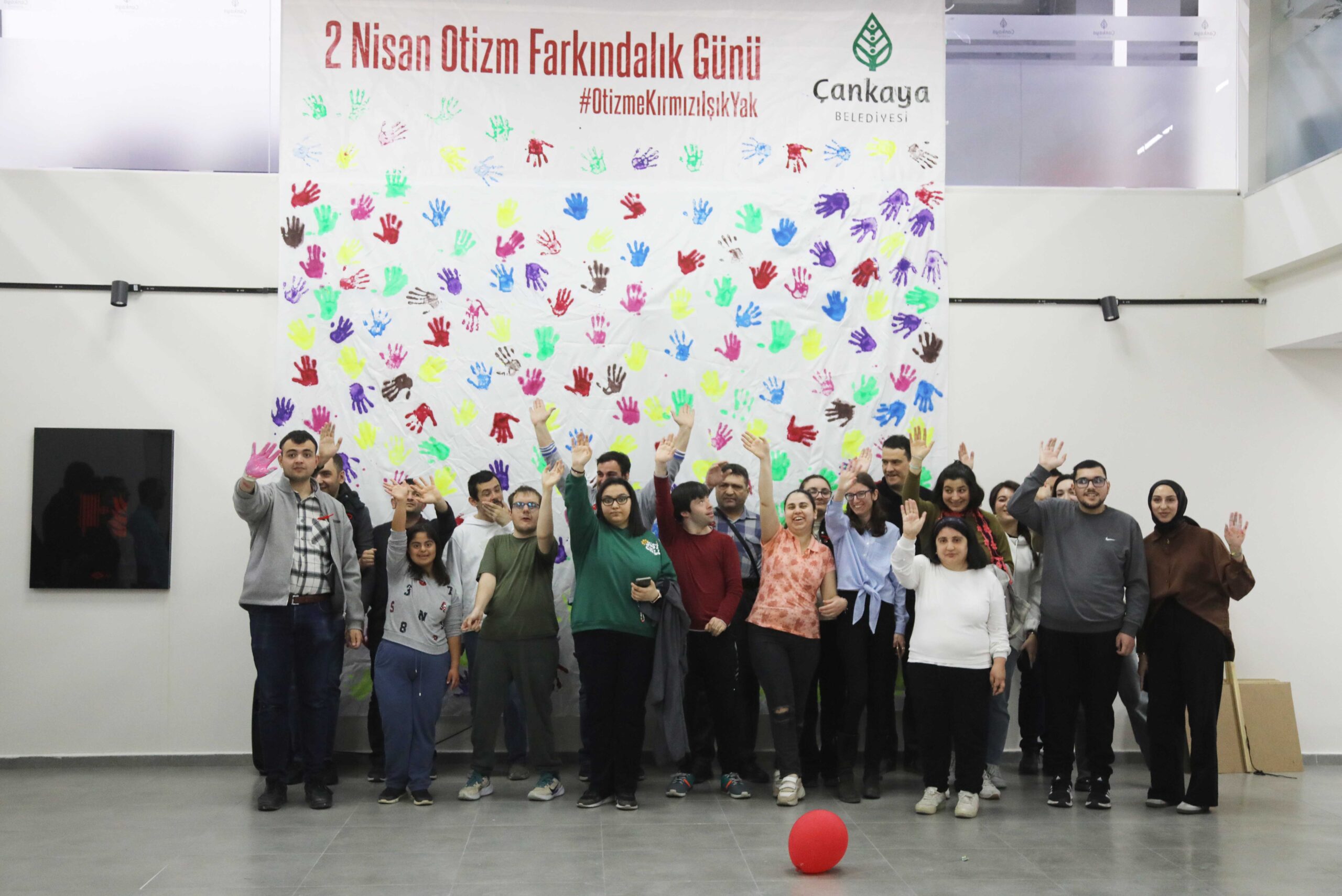 ÇANKAYA’DA ELLER OTİZM İÇİN BİRLEŞTİ