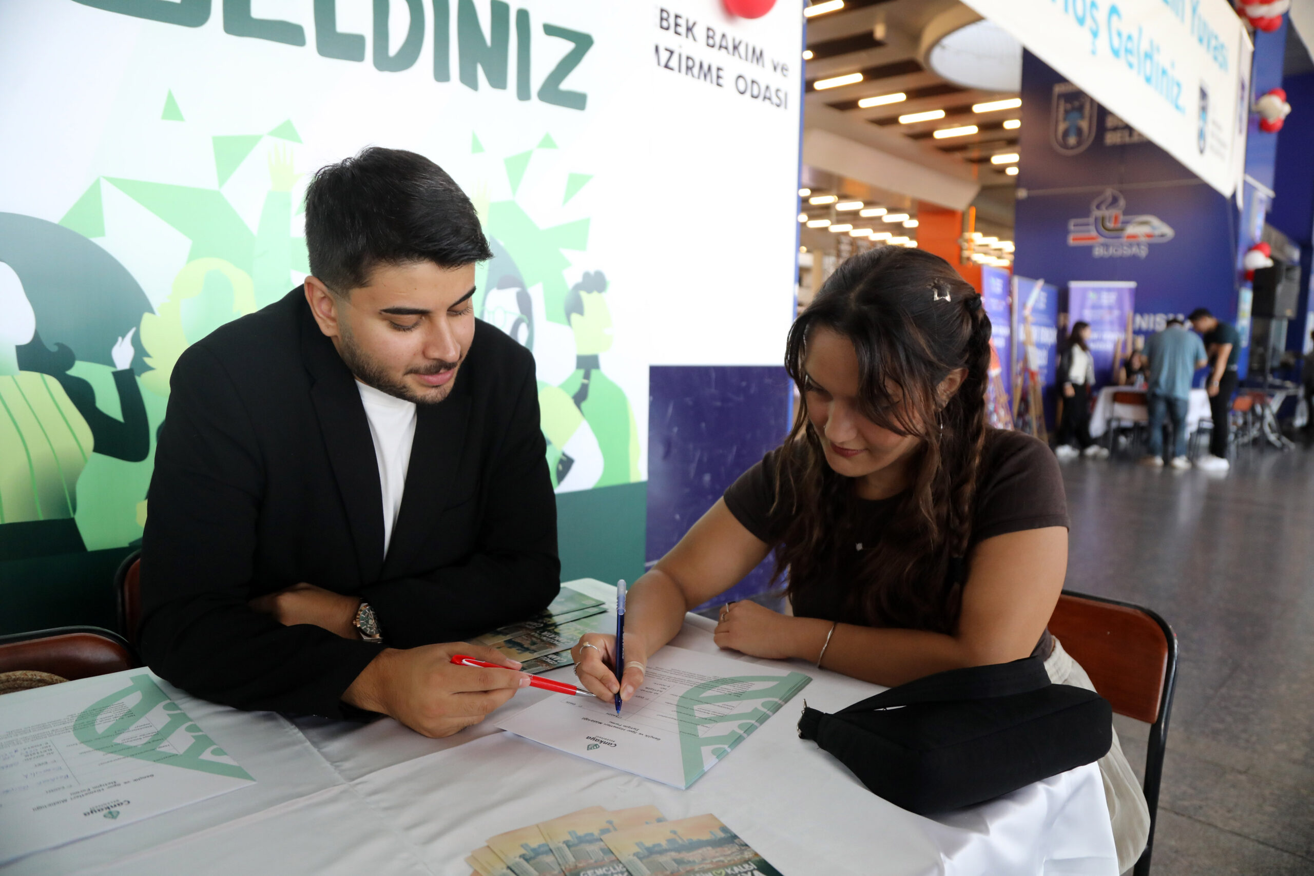ÇANKAYA’DAN ÜNİVERSİTELİLERE SICAK KARŞILAMA