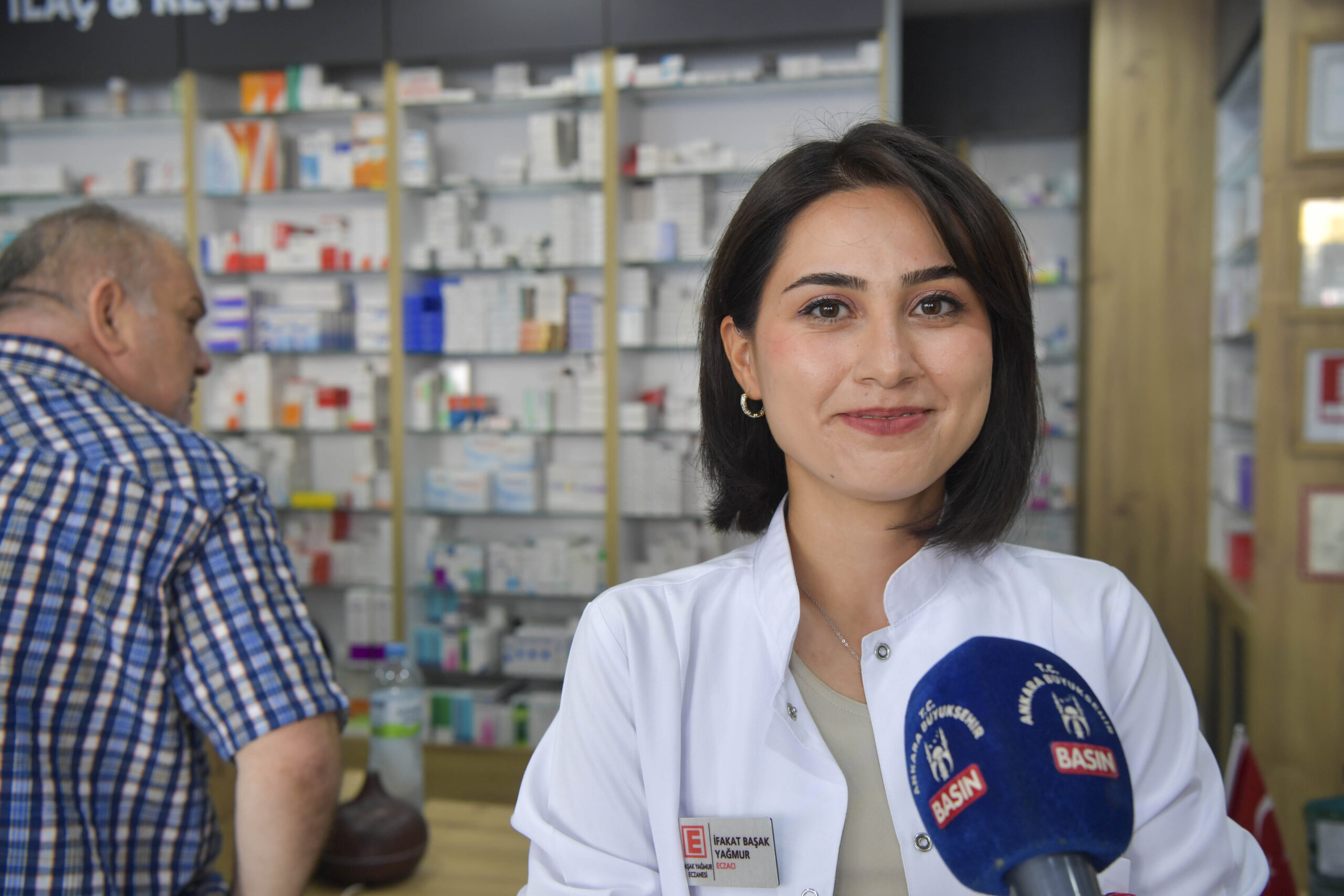 “Evsel Atık İlaç Toplama Kampanyası”nda  gönüllü  Eczacılar görevde