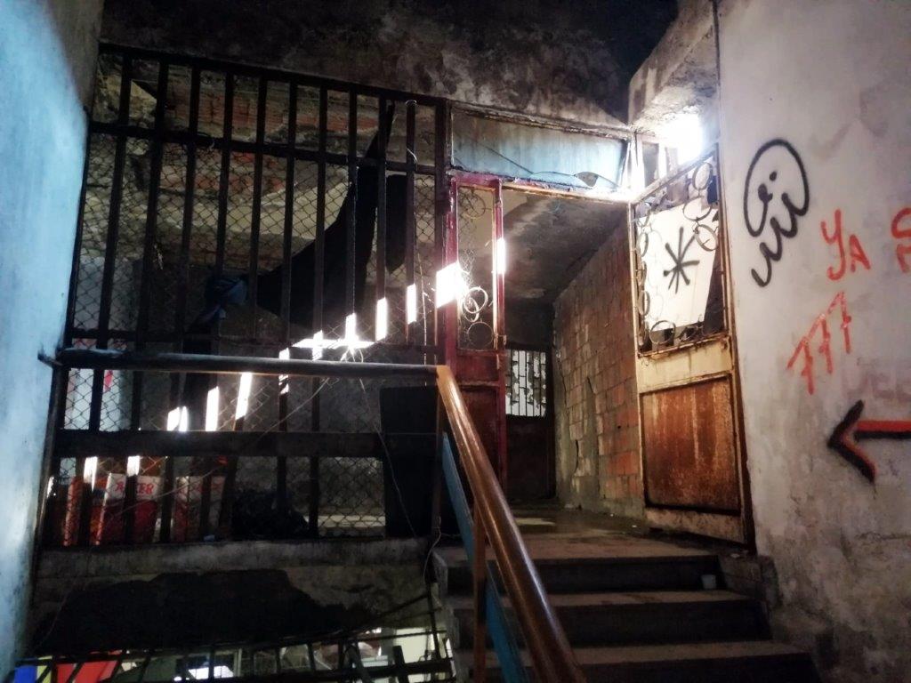 İZİNSİZ FAALİYET GÖSTEREN ‘KORKU EVİ’ KAPATILDI
