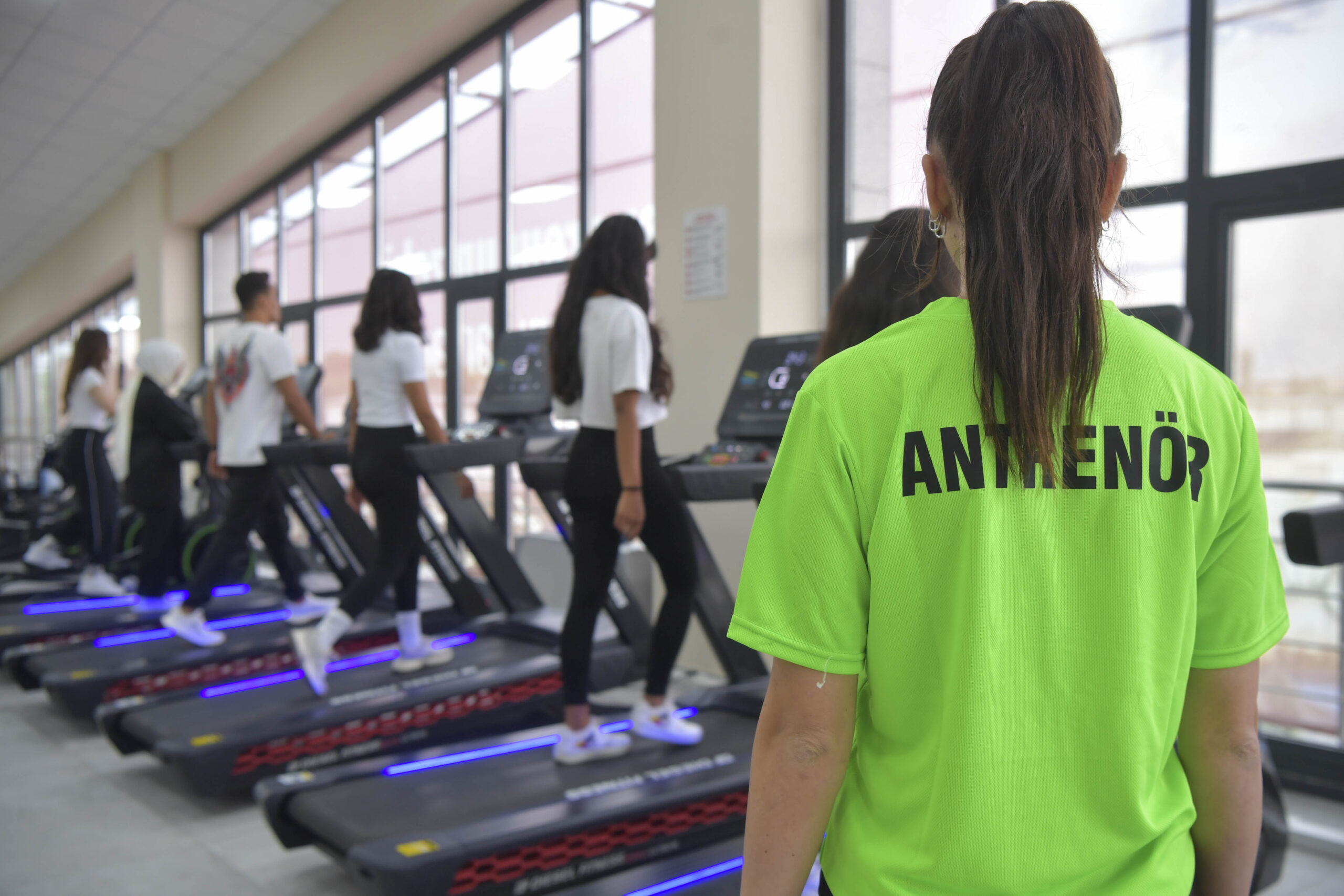 SİNCAN ATATÜRK YÜZME HAVUZU VE SPOR KOMPLEKSİ YOĞUN İLGİ GÖRÜYOR