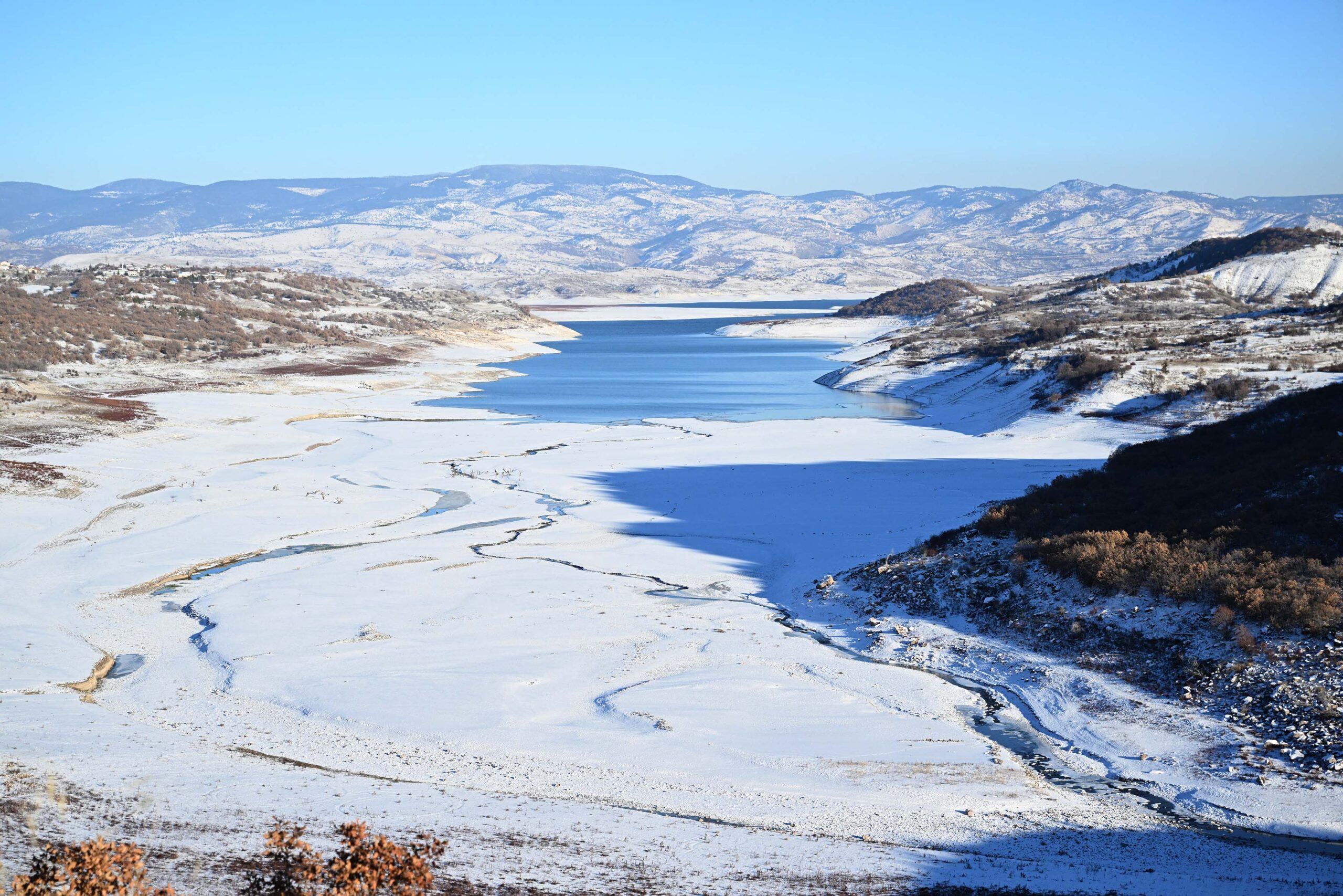 “BECERİKSİZLER ANKARA’YA SU VEREMİYOR”