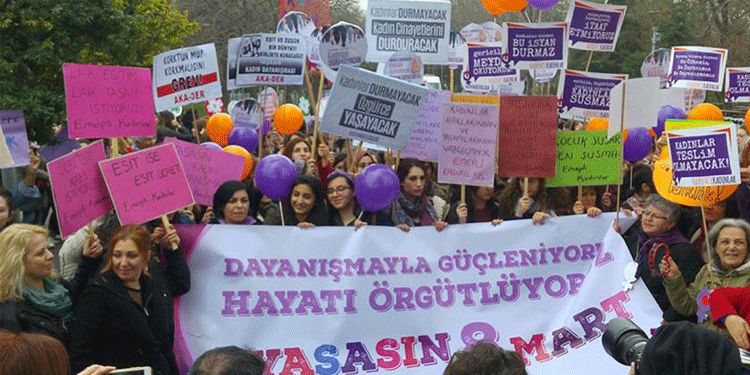 Kadınlar “GÜVENLİ GELECEK” için Tandoğan  meydanındaydı