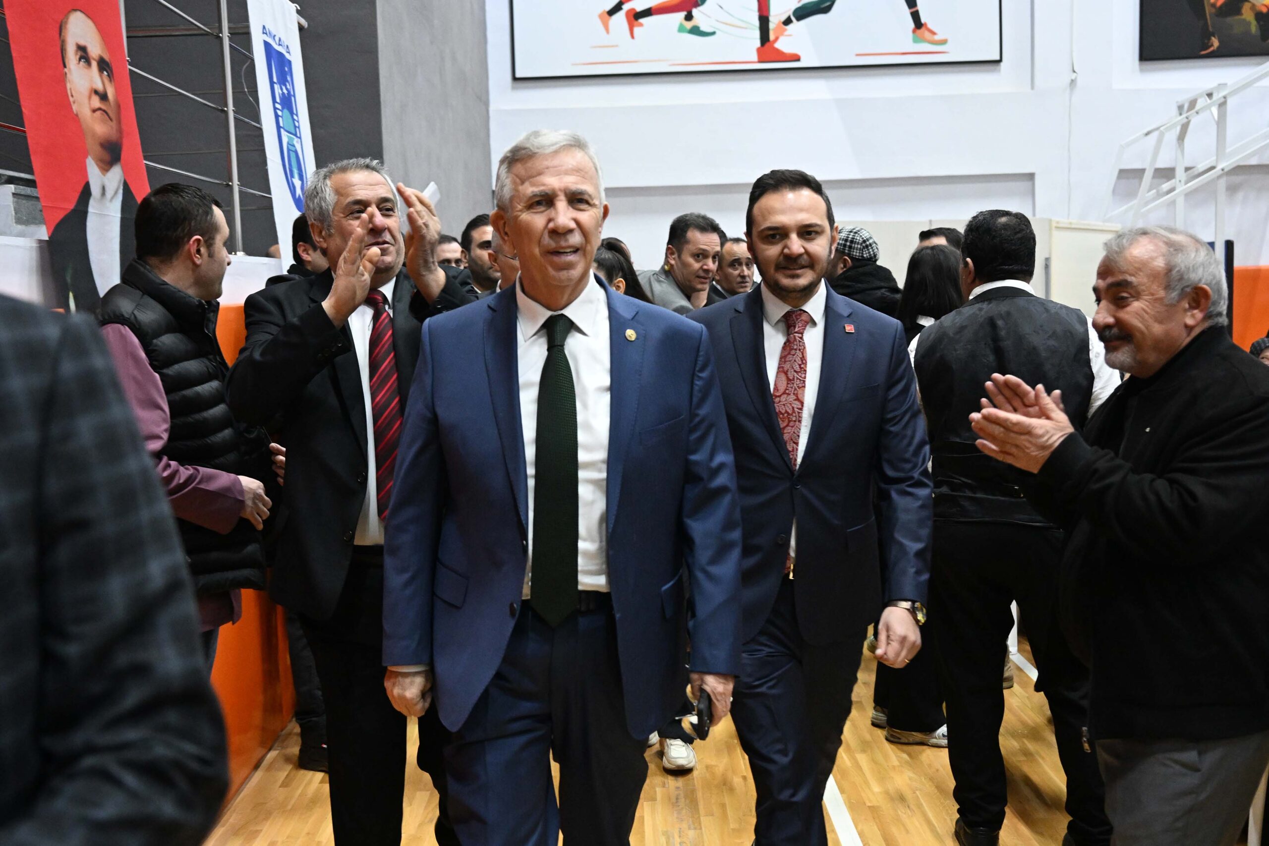 MANSUR YAVAŞ MAMAKLILARLA İFTAR SOFRASINDA BULUŞTU