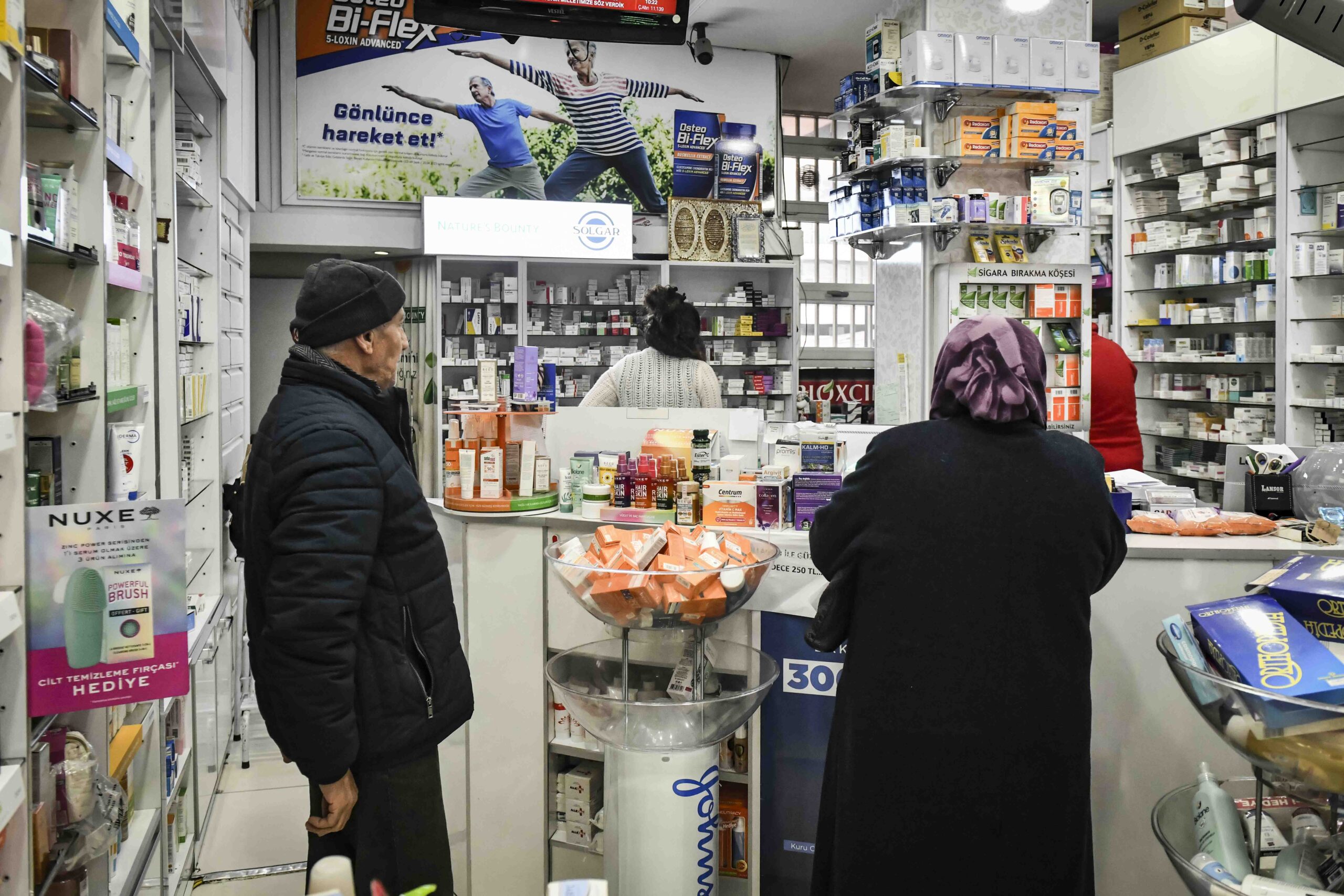ABB, ASGARİ ÜCRETLİ VE EMEKLİLERİN SAĞLIK YÜKÜNÜ HAFİFLETTİ