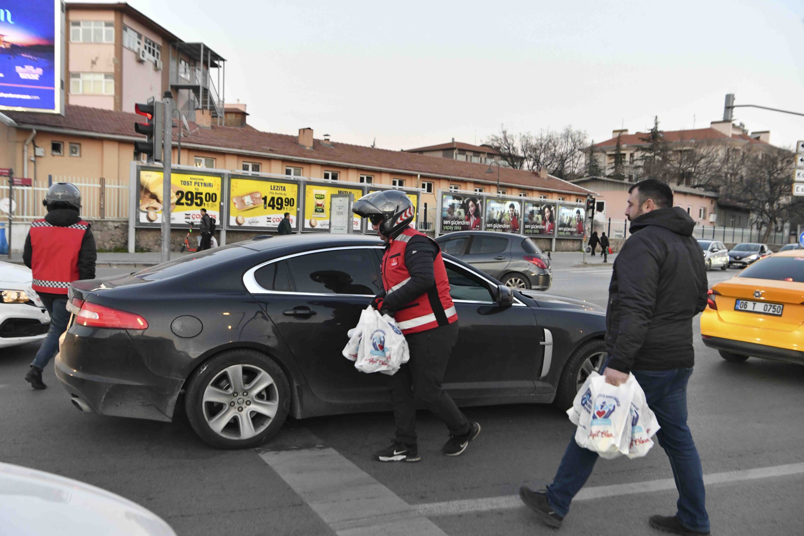 BAŞKENTLİLER İFTARINI BÜYÜKŞEHİR’İN KUMANYALARIYLA AÇIYOR