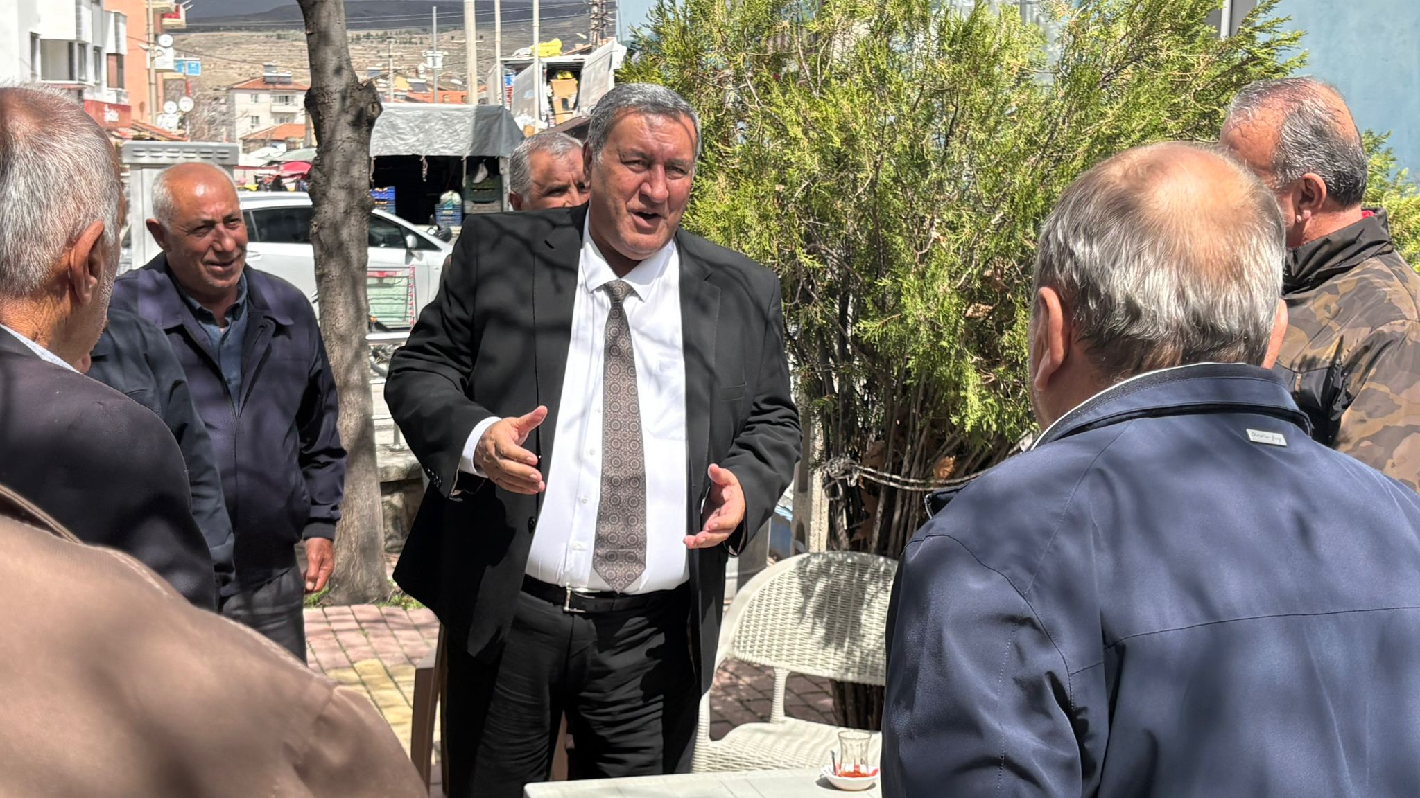 Gürer: “İcralar ve Hacizler Üreticiyi Yok Ediyor”