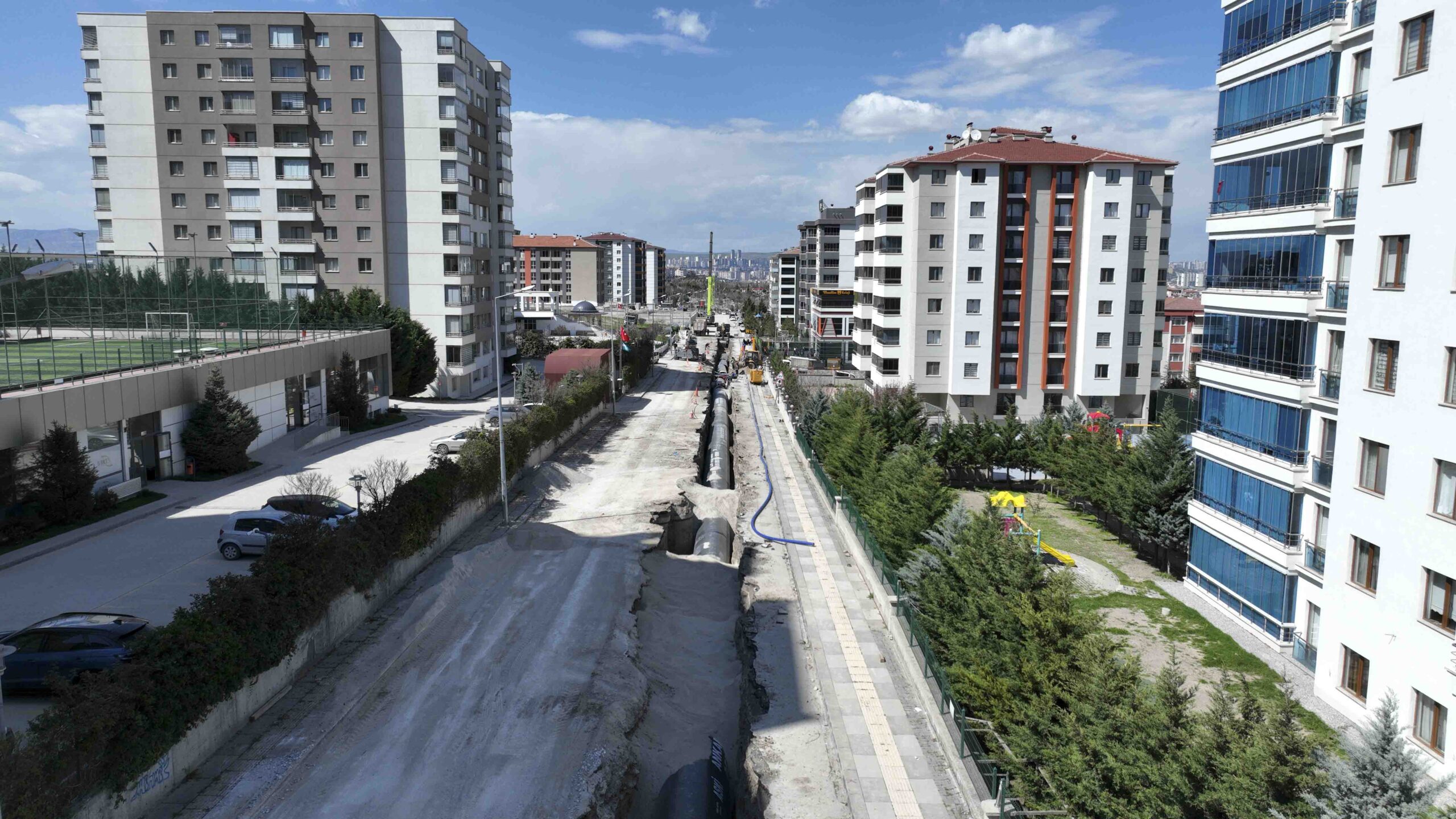 ASKİ’DEN SİNCAN VE ETİMESGUT’UN SU ALTYAPISINA NEŞTER