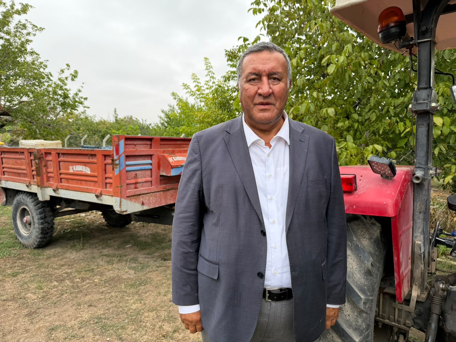 Gürer: “Ekmek elden su gölden yaşayanlar dışında herkes dertli”