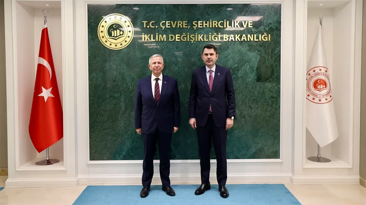 Yavaş, Bakan Kurum ile Başkentin sorunlarını görüştü